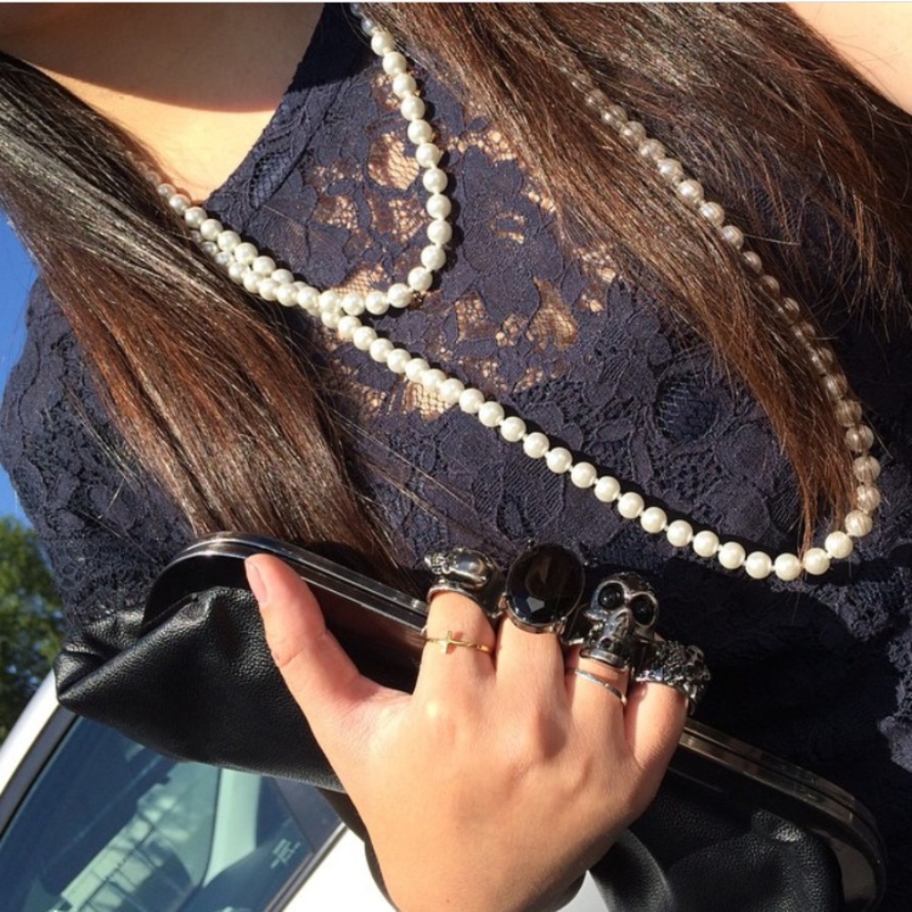 Skull ring clutch